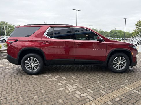 Used 2022 Chevrolet Traverse LT AWD/4WD image 6