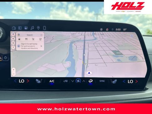 Certified 2025 Chevrolet Traverse LT AWD/4WD image 19