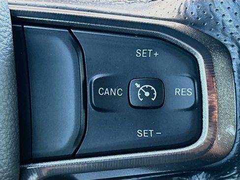 Used 2020 RAM 1500 Rebel AWD/4WD image 35