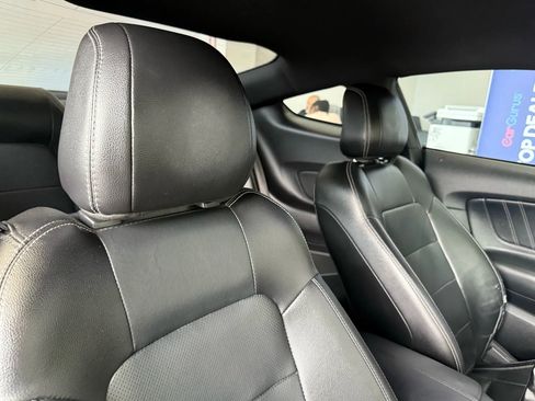 Used 2018 Ford Mustang GT Premium image 23