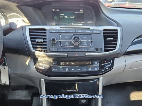 Used 2017 Honda Accord LX image 15