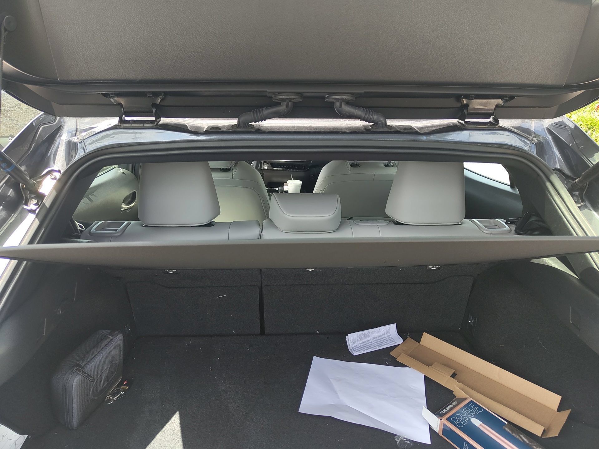 Used 2025 Lexus UX 300h FWD w/ Accessory Package (Z2) image 28