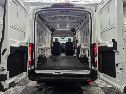 Used 2023 Ford Transit 250 Medium Roof AWD image 12