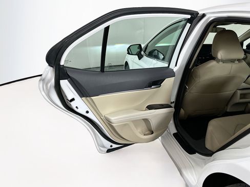Used 2024 Toyota Camry LE image 24