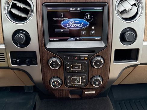 Used 2014 Ford F150 Lariat w/ Lariat Chrome Package image 15