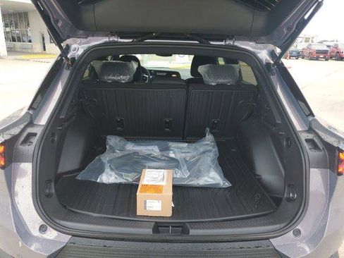 New 2026 Chevrolet Equinox EV LT image 13