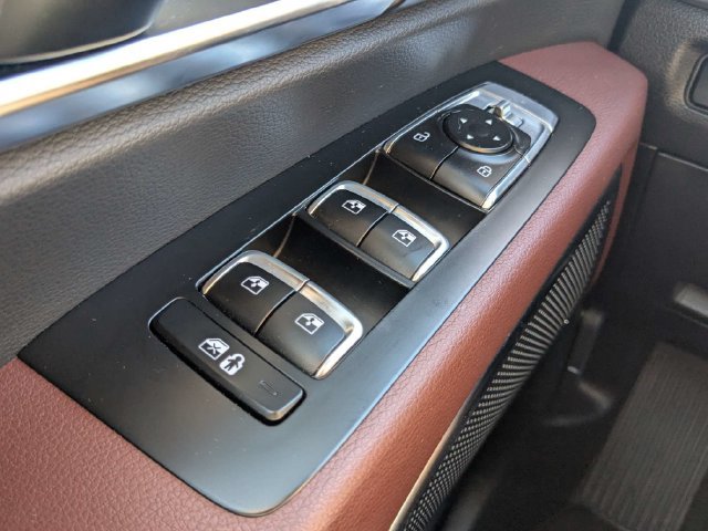 Used 2024 Kia Telluride SX Prestige w/ Towing Package AWD/4WD image 25
