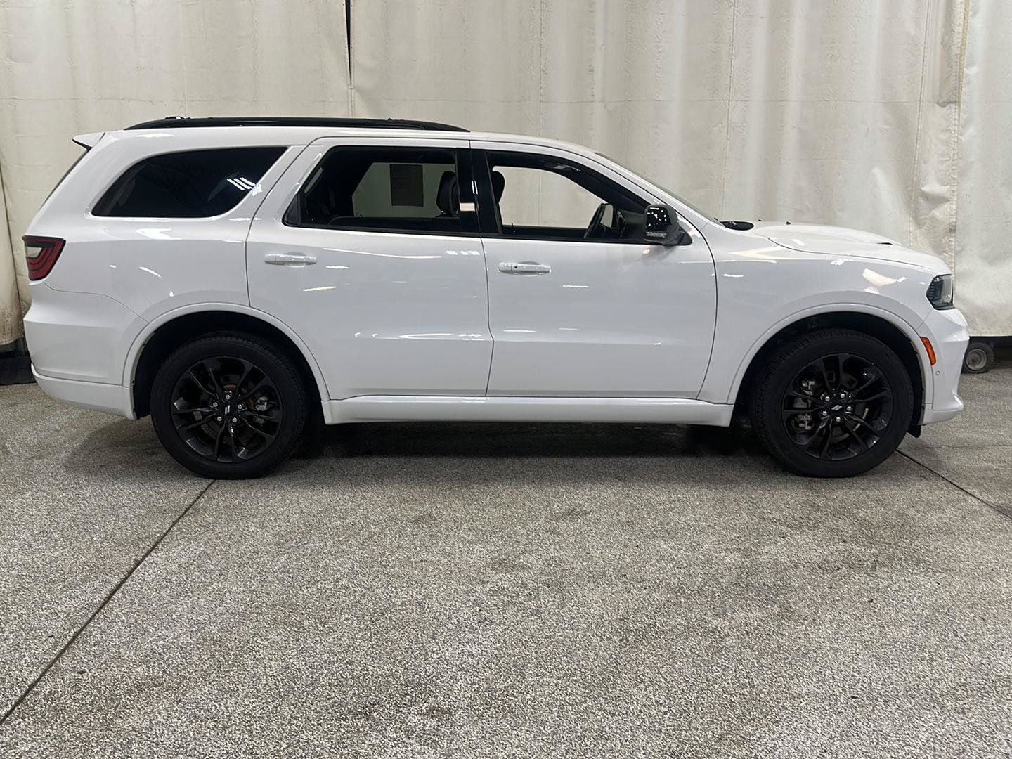 Certified 2025 Dodge Durango GT AWD/4WD image 6