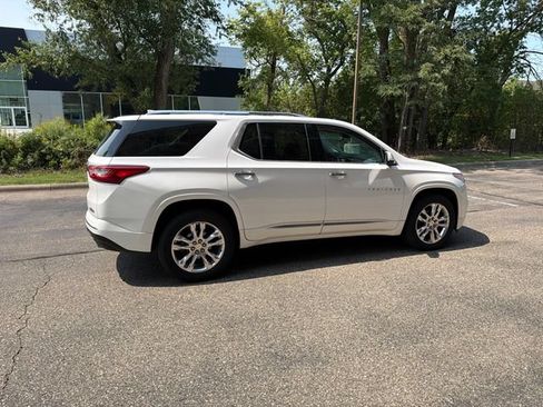 Used 2018 Chevrolet Traverse High Country w/ LPO, Floor Liner Package AWD/4WD image 16