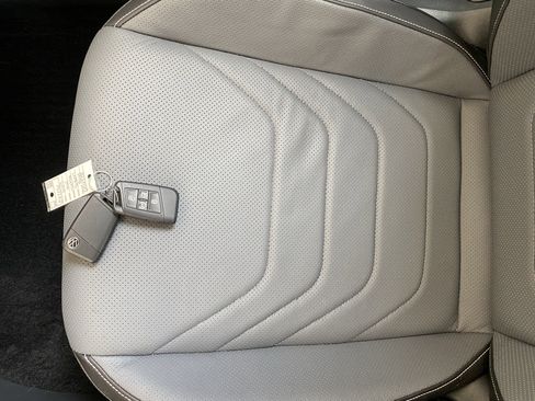 Certified 2025 Volkswagen Jetta SEL FWD image 13