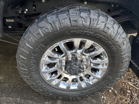 Used 2020 Ford F250 Lariat w/ Chrome Package image 19