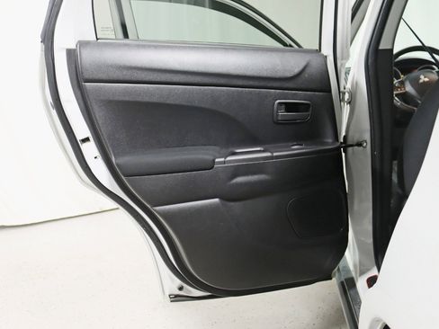 Used 2014 Mitsubishi Outlander Sport ES image 25