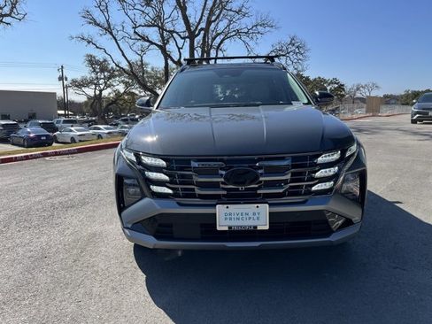 Used 2025 Hyundai Tucson Limited image 2
