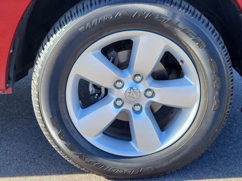 Used 2015 RAM 1500 Express image 10