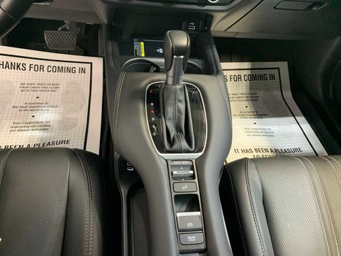 Used 2025 Honda HR-V EX-L image 7
