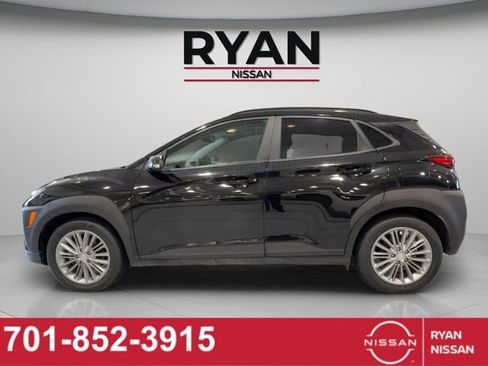 Used 2020 Hyundai Kona SEL Plus image 2