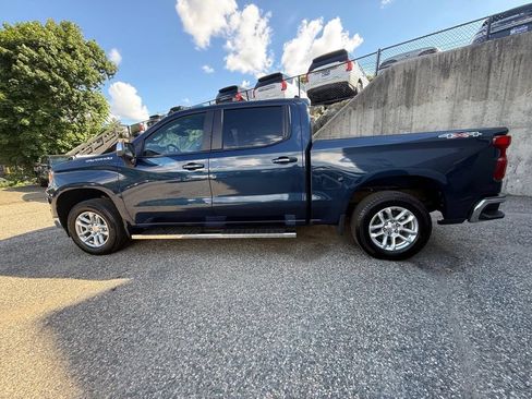 Used 2023 Chevrolet Silverado 1500 LT AWD/4WD image 31