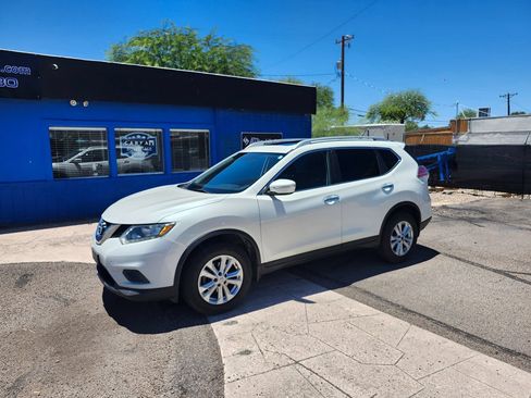 Used 2015 Nissan Rogue SV w/ SV Moonroof Package AWD/4WD image 2