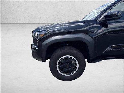 Certified 2024 Toyota Tacoma TRD Off-Road AWD/4WD image 25