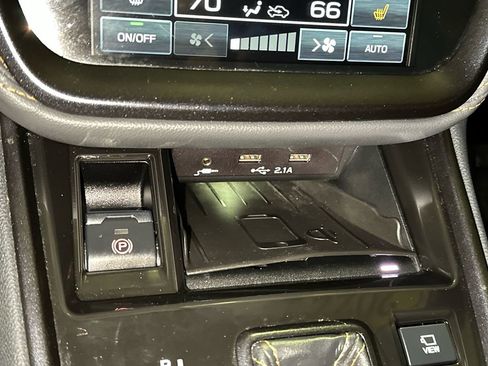 Used 2022 Subaru Outback Wilderness image 31