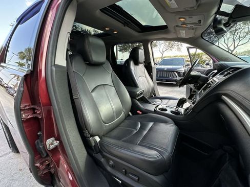 Used 2017 GMC Acadia Limited SLT image 32