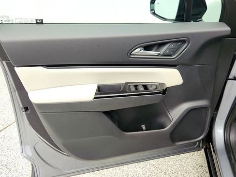 Used 2025 Honda Prologue Touring image 11