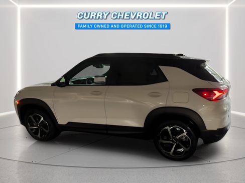 Used 2023 Chevrolet TrailBlazer RS w/ Sun and Liftgate Package AWD/4WD image 10