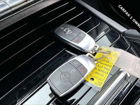 Used 2022 Mercedes-Benz GLE 350 4MATIC image 33