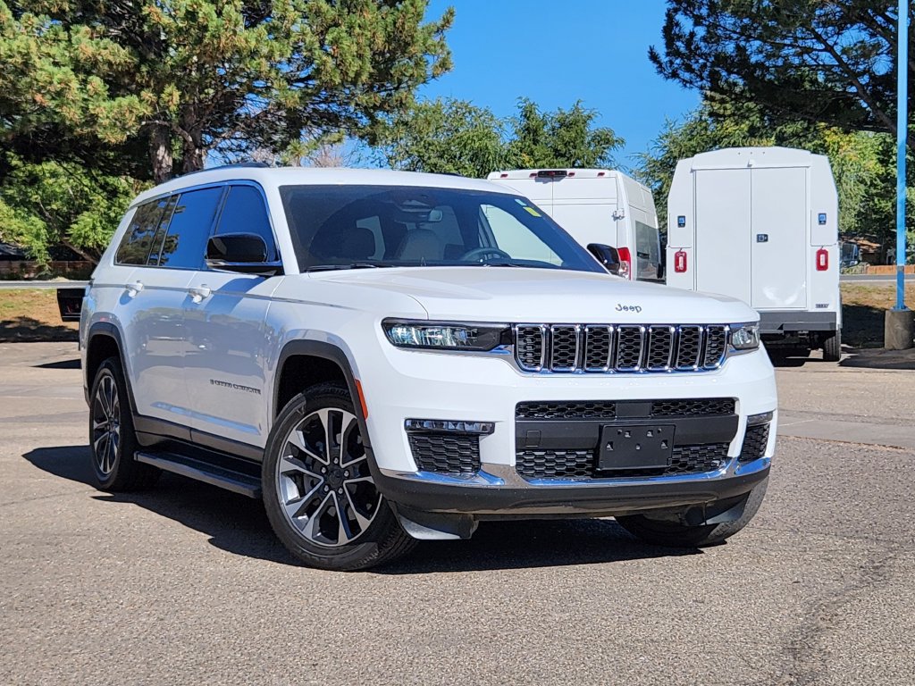Used 2023 Jeep Grand Cherokee L Limited AWD/4WD image 1