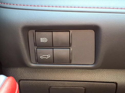 Used 2022 Toyota Highlander XSE AWD/4WD image 21