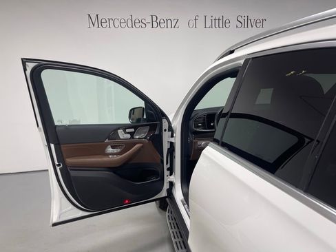 Used 2024 Mercedes-Benz GLE 350 4MATIC image 17