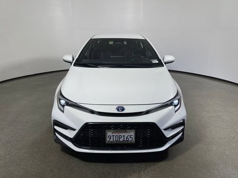 Certified 2025 Toyota Corolla SE w/ Carpet Mat Package (TMS) FWD image 8