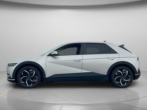 Certified 2023 Hyundai Ioniq 5 SEL w/ Cargo Package image 3