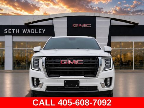 Used 2023 GMC Yukon XL SLE w/ Max Trailering Package AWD/4WD image 2