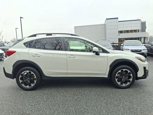 Used 2023 Subaru Crosstrek 2.0i Premium image 8