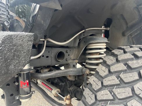 Used 2021 Jeep Gladiator Sport AWD/4WD image 32