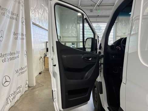 New 2025 Mercedes-Benz Sprinter 2500 image 6