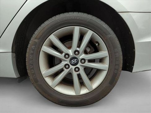 Used 2015 Hyundai Sonata SE image 13