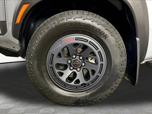 Certified 2025 Nissan Frontier PRO-4X w/ Pro Convenience Package AWD/4WD image 34