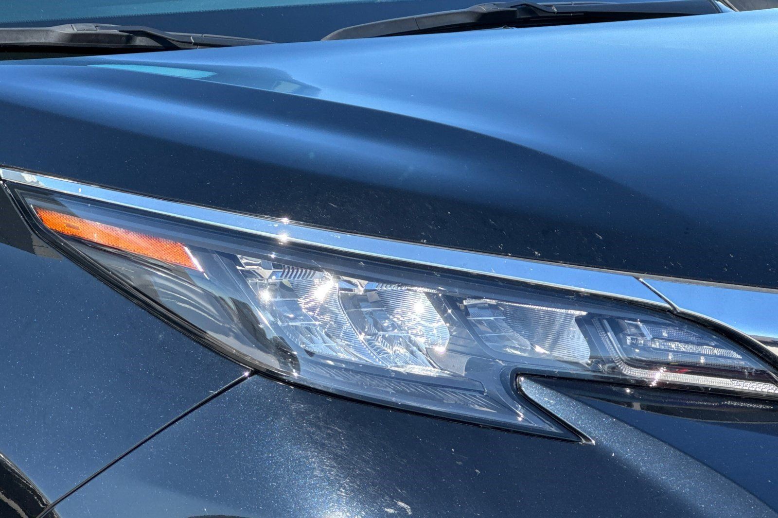 Used 2026 Toyota Sienna XLE FWD image 12