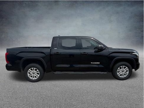 Used 2024 Toyota Tundra SR5 AWD/4WD image 12