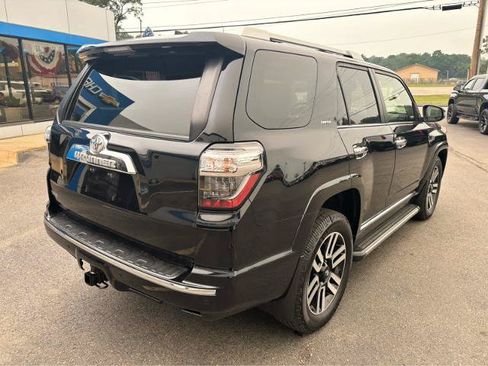 Used 2022 Toyota 4Runner Limited AWD/4WD image 11