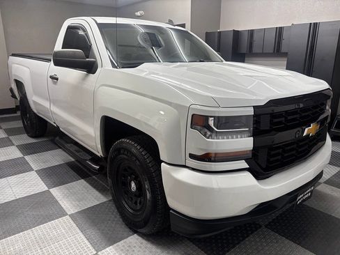 Used 2017 Chevrolet Silverado 1500 W/T w/ Trailering Package RWD image 4