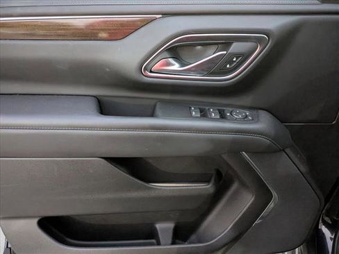 Certified 2022 GMC Yukon SLE w/ Gmc Pro Safety Plus Package image 6