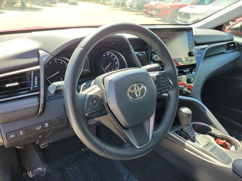 Used 2022 Toyota Camry SE w/ Audio Upgrade Package image 16