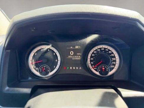 Used 2014 RAM 1500 Express RWD image 14