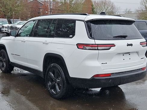 New 2025 Jeep Grand Cherokee L Limited w/ Black Appearance Package image 5