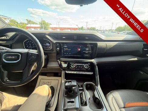 Used 2023 GMC Sierra 1500 AT4 w/ AT4 Premium Package AWD/4WD image 23