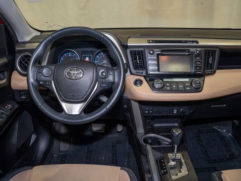 Used 2017 Toyota RAV4 XLE image 2