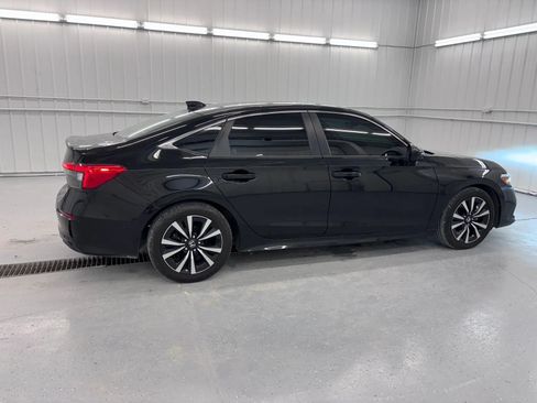 Used 2023 Honda Civic EX image 7